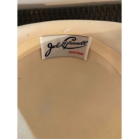 Jack Connell vintage women’s ivory and black feathered hat - Picture 3 of 3